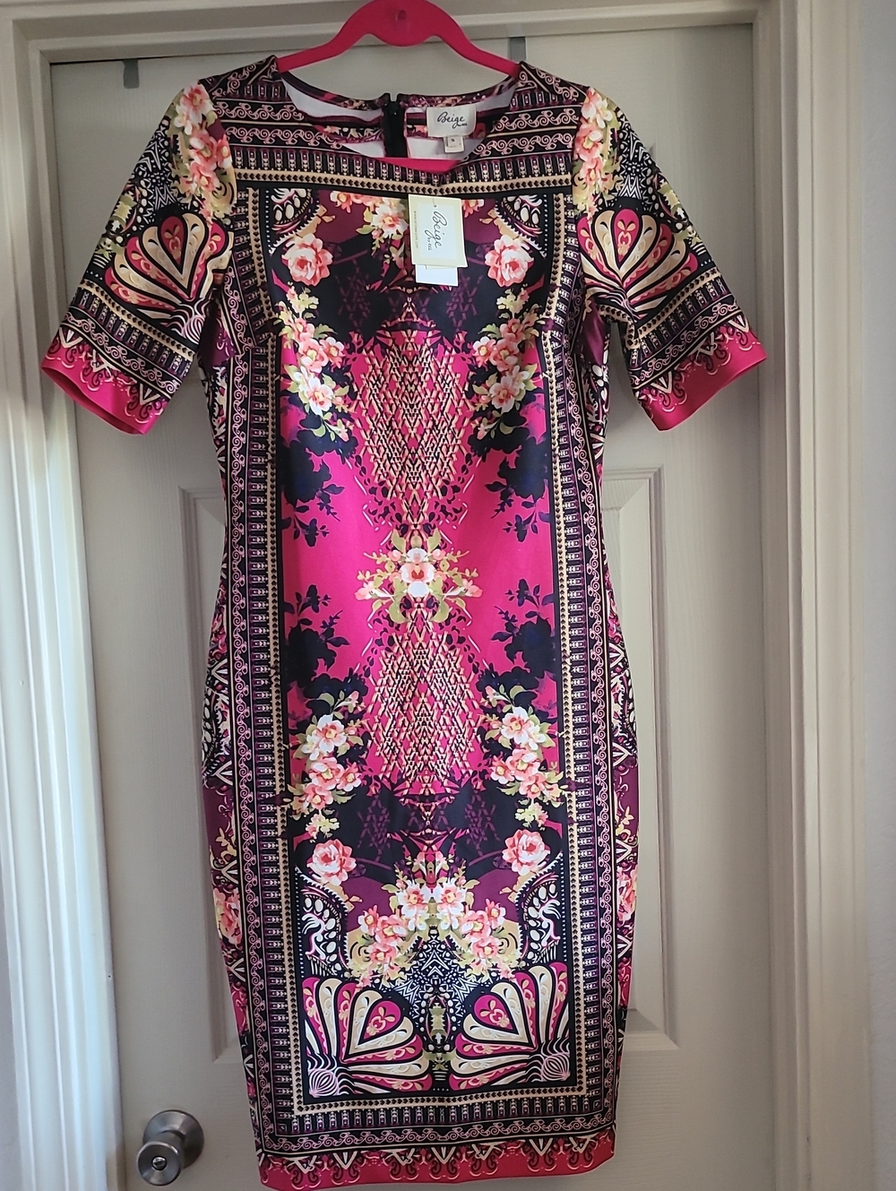 Beige by eci Pink and Black Floral-Print Midi Dress Stretchy NEW WITH TAG S